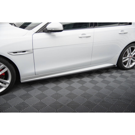 Body kit e accessori visivi Diffusori minigonne laterali Jaguar XE R-Sport X760 | race-shop.it