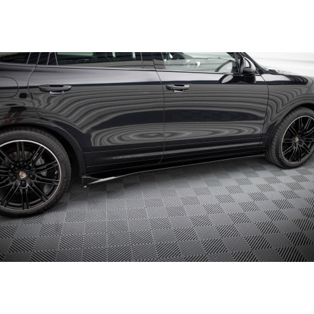 Body kit e accessori visivi MAXTON DESIGN diffusori minigonne per Porsche Cayenne Mk2 Facelift, nero lucido | race-shop.it