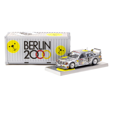 Modelli dell'auto TARMAC WORKS modellino di auto 1/64 Mercedes-Benz 190 E 2.5-16 Evolution II | race-shop.it