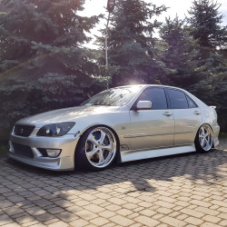 Ondorishop "Vertex" V1 bodykit per Lexus IS200