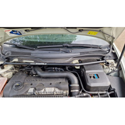 Barra superiore anteriore dell`ammortizzatore Volvo C 30