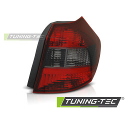 FARO POSTERIORE ROSSO SFUMATI LATO DESTRO TYC per BMW E87 04-08.07