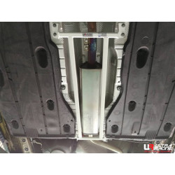 ULTRA RACING barra inferiore centrale a 4 punti per Audi A3 Typ 8V 1.4 TFSI Hatchback 13-18