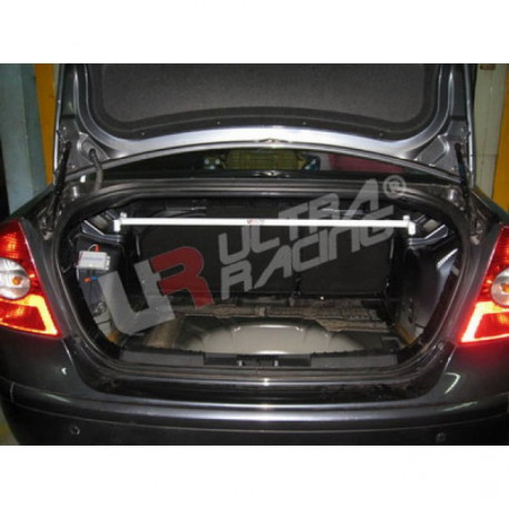 Strutbars (montanti) ULTRA RACING barra duomi posteriore a 2 punti per Ford Focus MK2 1.6 (regolabile) | race-shop.it