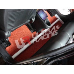 Honda Civic 01-05 2/4D UltraRacing a 2 punti Barra del pavimento
