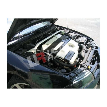 Strutbars (montanti) Volvo S40/V40 95-04 Ultra-R a 2 punti Barra anteriore&nbsp;superiore | race-shop.it