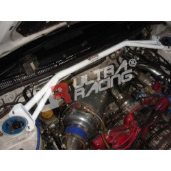 Subaru Impreza GC8 94-01 UltraRacing Barra anteriore superiore