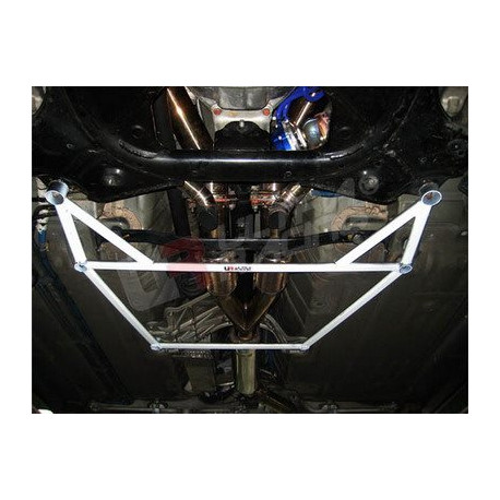 Strutbars (montanti) Nissan Skyline GTR R35 UltraRacing a 6-punti Barra media&nbsp;inferiore | race-shop.it