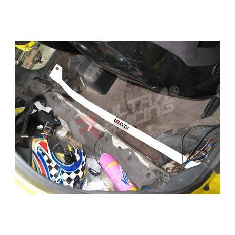 Strutbars (montanti) Mazda RX7 FC 86-91 UltraRacing a 2 punti Barra del pavimento 1010 | race-shop.it