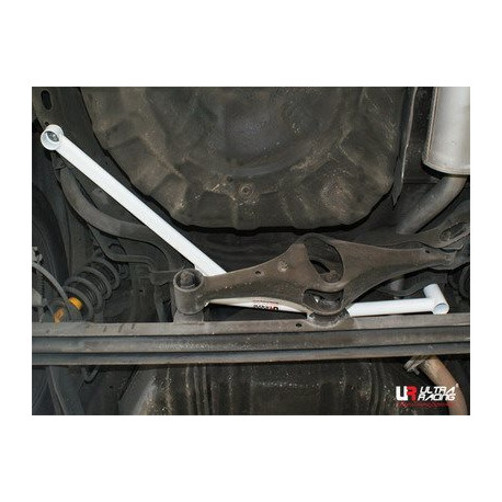 Strutbars (montanti) Nissan Cefiro 98-03 A33 UltraRacing 4 punti Posteriore Barra ad H H-Brace | race-shop.it