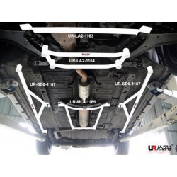 Nissan Cefiro 98-03 A33 UltraRacing 2x a 3 punti Side bars