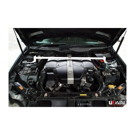 Strutbars (montanti) Mercedes CLK 320 C209 02-09 UltraRacing Barra anteriore superiore | race-shop.it