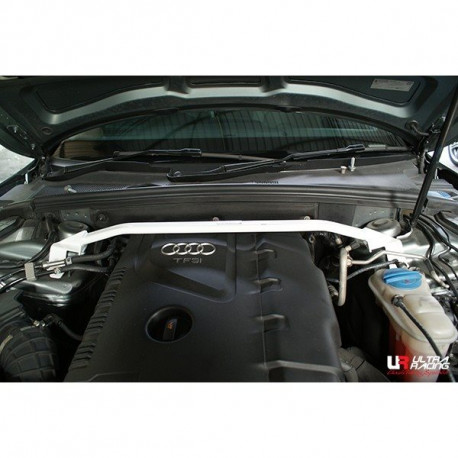 Strutbars (montanti) Audi A5 2.0T 07+ 8T UltraRacing 2-punti Barra anteriore superiore | race-shop.it